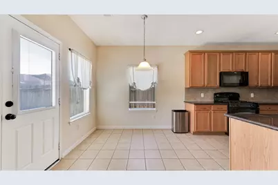 8614 W Highlands Crossing, Highlands, TX 77562 - Photo 14