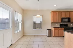 8614 W Highlands Crossing, Highlands, TX 77562 - Photo 14
