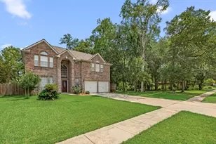 16334 Mellow Oaks Ln, Sugar Land, TX 77498 - Photo 2