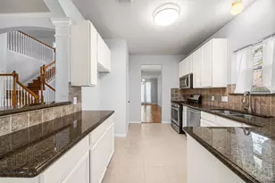 16334 Mellow Oaks Ln, Sugar Land, TX 77498 - Photo 12