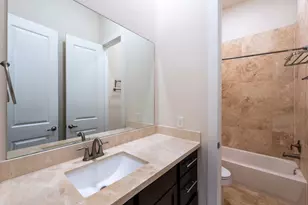 94 N Hutcheson St, Houston, TX 77003 - Photo 6