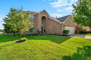 7103 Uther Ct, Spring, TX 77379 - Photo 2