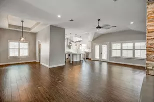 831 Bradwell Dr, Houston, TX 77062 - Photo 6