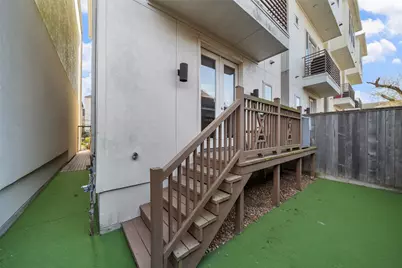 1107 W 16th Street, Houston, TX 77008 - Photo 6