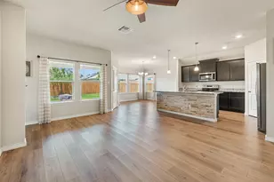 1953 Cartwright St, Bryan, TX 77807 - Photo 6