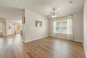 1953 Cartwright St, Bryan, TX 77807 - Photo 4