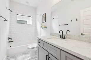 1005 Bunton St, Houston, TX 77009 - Photo 14