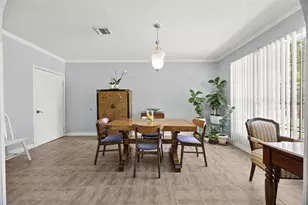 5874 Beldart St, Houston, TX 77033 - Photo 6