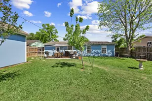 5874 Beldart St, Houston, TX 77033 - Photo 26
