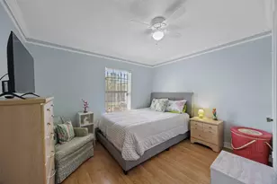 5874 Beldart St, Houston, TX 77033 - Photo 16