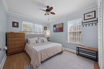 5874 Beldart Street, Houston, TX 77033 - Photo 14