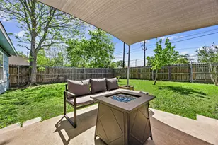 5874 Beldart St, Houston, TX 77033 - Photo 18