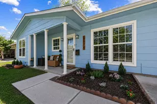5874 Beldart St, Houston, TX 77033 - Photo 2