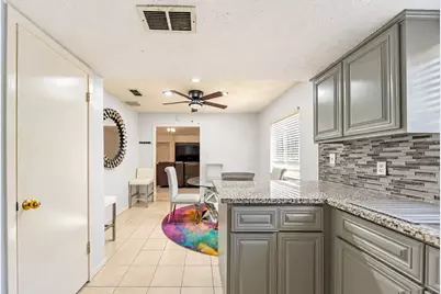 10550 Towneview Drive, Sugar Land, TX 77498 - Photo 16