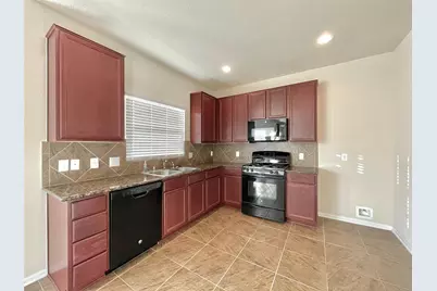 14903 Vinegrove Falls Court, Cypress, TX 77433 - Photo 8