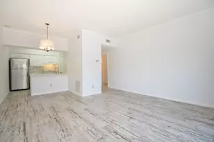 2475 Underwood St, Houston, TX 77030 - Photo 8