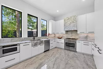 13007 Kimberley Lane, Houston, TX 77079 - Photo 24