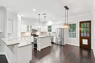 828 W 26th St, Houston, TX 77008 - Photo 12
