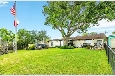 131 Bastrop Bayou Drive, Angleton, TX 77515 - Photo 26