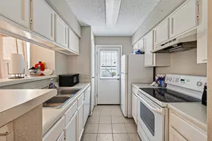 1515 Sandy Springs Rd, Houston, TX 77042 - Photo 14
