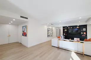 9333 Memorial Dr, Houston, TX 77024 - Photo 16