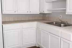 1901 40th St, Galveston, TX 77550 - Photo 10