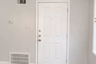 1901 40th St, Galveston, TX 77550 - Photo 2