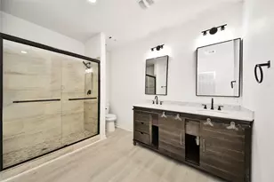 4615 Collingsworth St, Houston, TX 77026 - Photo 12