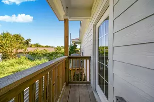 4615 Collingsworth St, Houston, TX 77026 - Photo 4
