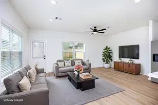 1993 Longmire Villas Ct, Conroe, TX 77304 - Photo 4