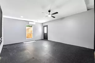 9403 Spaulding St, Houston, TX 77016 - Photo 30