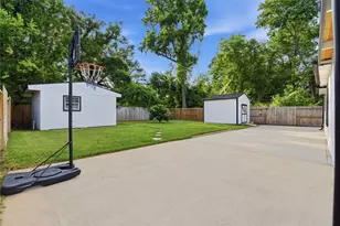 9403 Spaulding St, Houston, TX 77016 - Photo 6