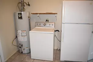 5911 Hornwood Dr, Houston, TX 77081 - Photo 22