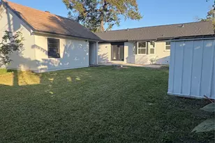 834 Grand Oaks Dr, Houston, TX 77015 - Photo 18