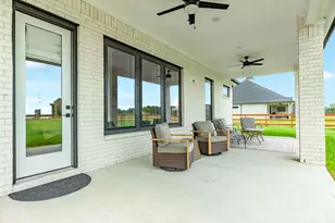 1208 Quarter Horse Trl, Angleton, TX 77515 - Photo 44