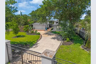 217 Lakeshore Circle, Seabrook, TX 77586 - Photo 6