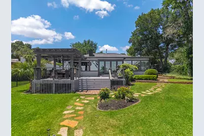 217 Lakeshore Circle, Seabrook, TX 77586 - Photo 10