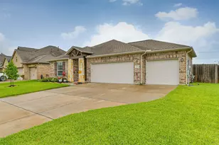 6304 Firewood Dr, League City, TX 77573 - Photo 4
