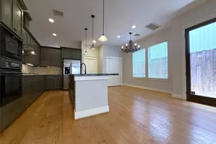 5237 Center St, Houston, TX 77007 - Photo 2