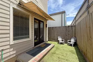 5237 Center St, Houston, TX 77007 - Photo 8