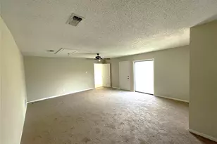 4822 Meadow Park Dr, Houston, TX 77048 - Photo 10