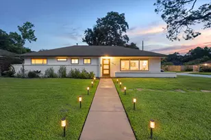 4429 Tonawanda Dr, Houston, TX 77035 - Photo 1