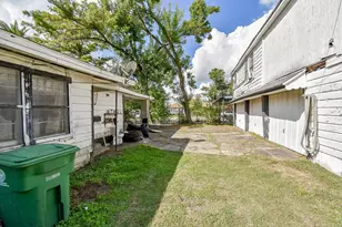 2413 E Crosstimbers St, Houston, TX 77093 - Photo 22