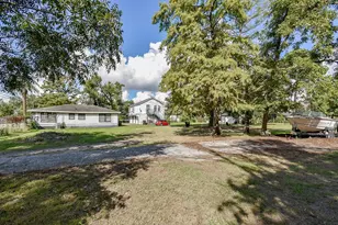 2413 E Crosstimbers St, Houston, TX 77093 - Photo 8