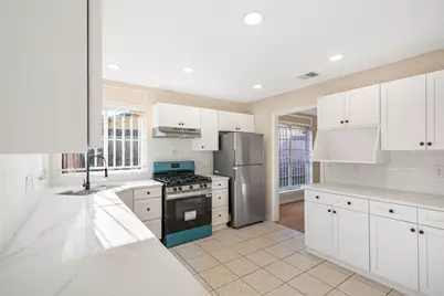 5403 Greenhill Forest Drive, Houston, TX 77088 - Photo 16