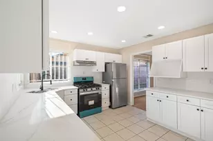 5403 Greenhill Forest Dr, Houston, TX 77088 - Photo 16