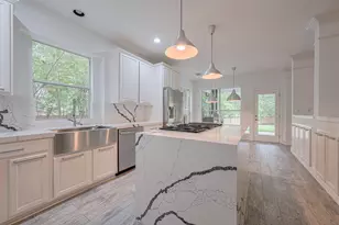 3 Vincent Ct, The Woodlands, TX 77382 - Photo 12
