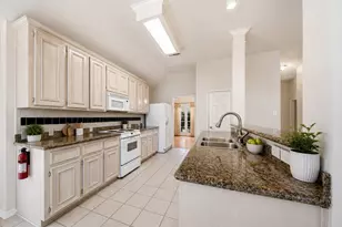 3714 Crescent Dr, Pearland, TX 77584 - Photo 14
