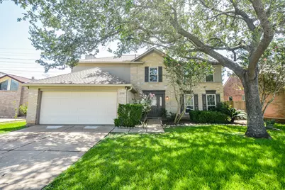 3235 E Rangecrest Place, Sugar Land, TX 77479 - Photo 2