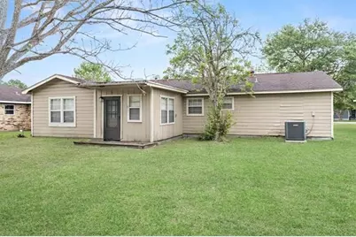 8155 San Diego, Beaumont, TX 77708 - Photo 2